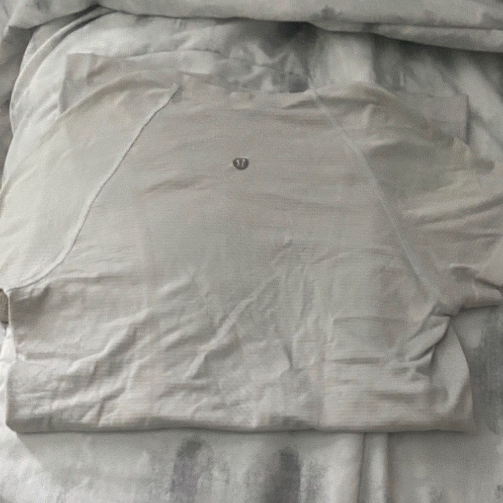 White Lululemon Shirt Size 4